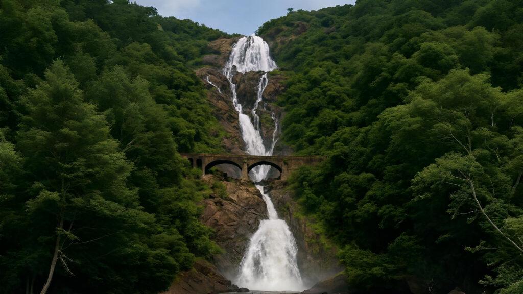 How to Reach Dudhsagar Waterfalls: A Complete Guide in 2025